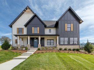 7001 Lampkins Crossing Dr, College Grove, TN 37046