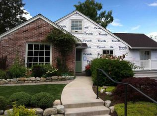 4812 NE 42nd St, Seattle, WA 98105