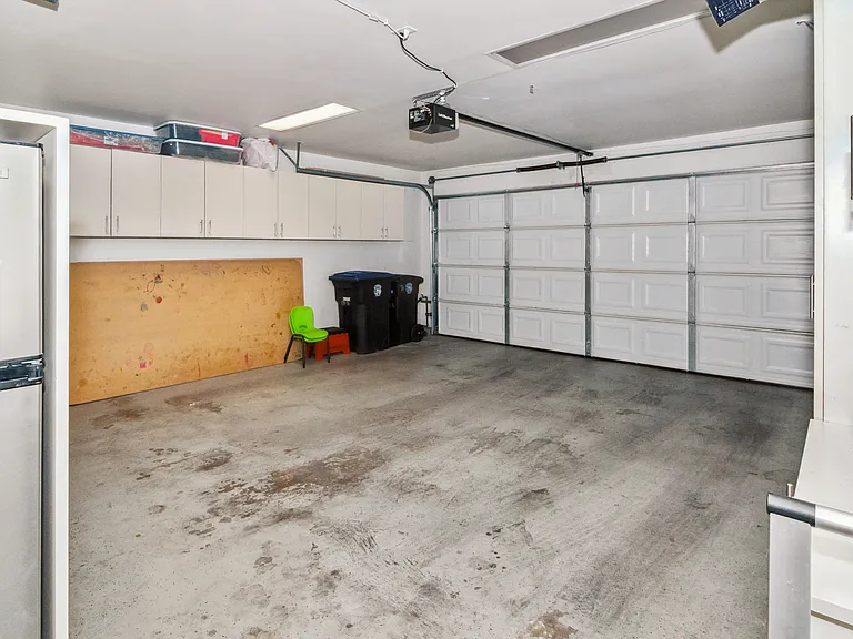 1711 Grismer Ave #76 — Photo 22