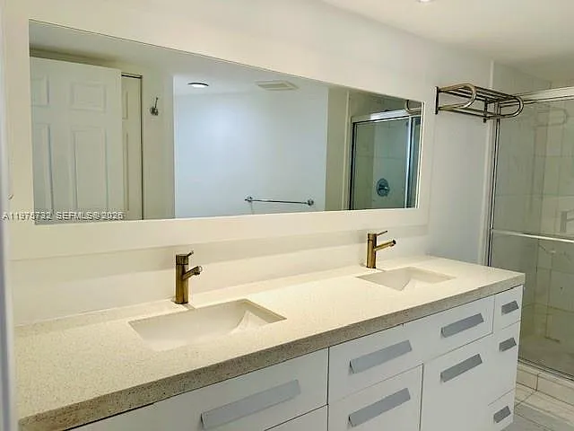 3530 Mystic Pointe Dr — Photo 8