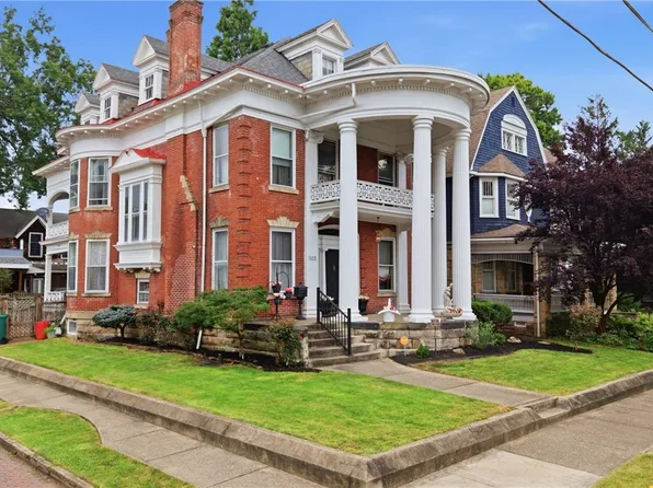 1103 Juliana St, Parkersburg, WV 26101