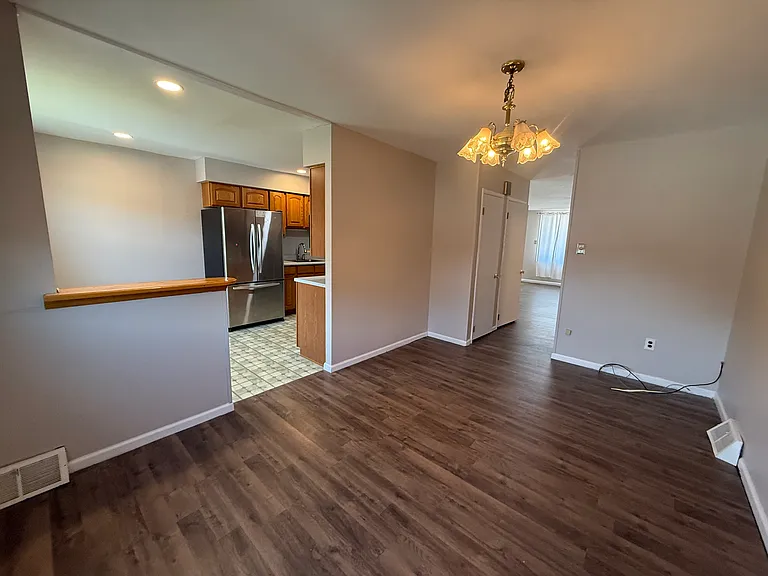 10211 Ambridge Pl — Photo 6