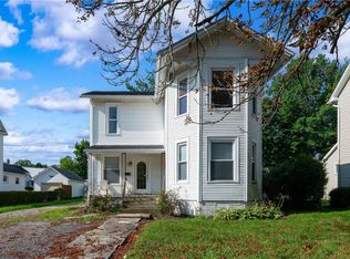 312 College Ave, Grove City, PA 16127
