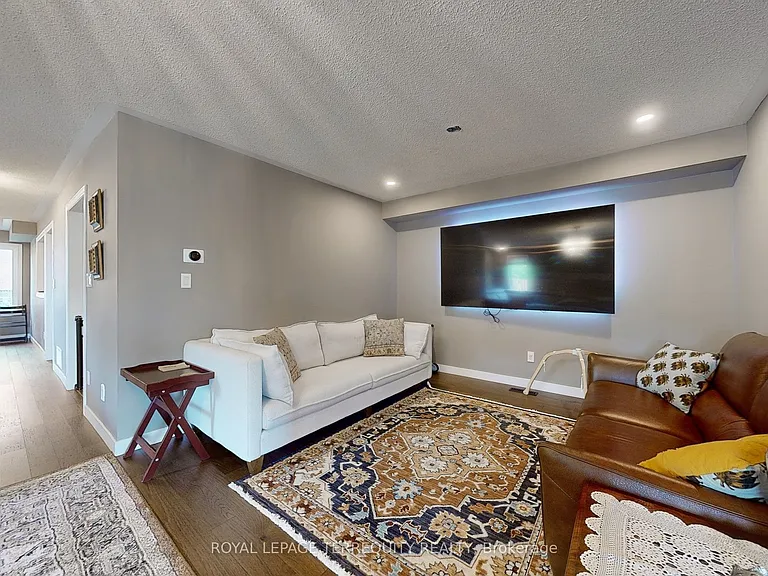 65 Lorridge St — Photo 12