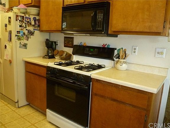 3rd image of 4361 Woodview Ln
