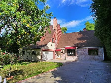1st image of 4546 Auckland Ave