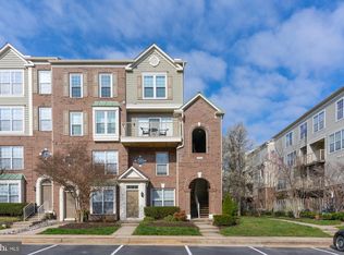 4100 Vanderbilt Ct APT 302, Fairfax, VA 22030