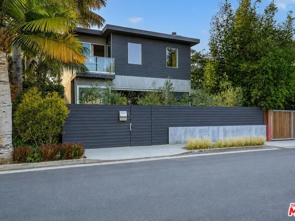 2425 Clement Ave, Venice, CA 90291