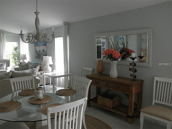 4th image of 304 Grand Canal Dr