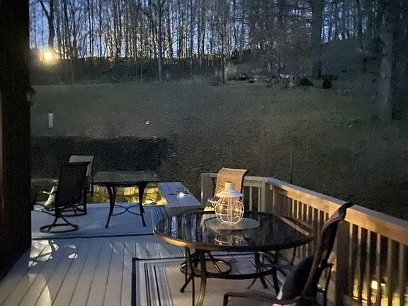 5th image of 44 Cambridge Ct
