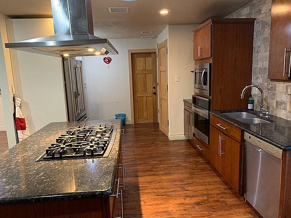 2nd image of 712 Tepic Dr