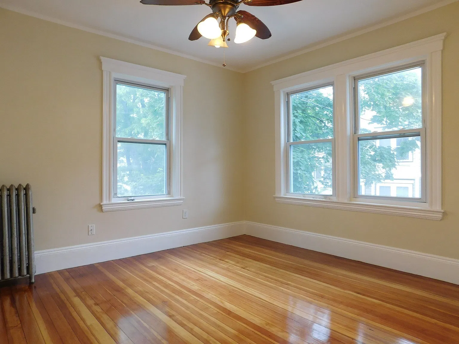 2 bed, 1100 sqft, $2,800 — Photo 2