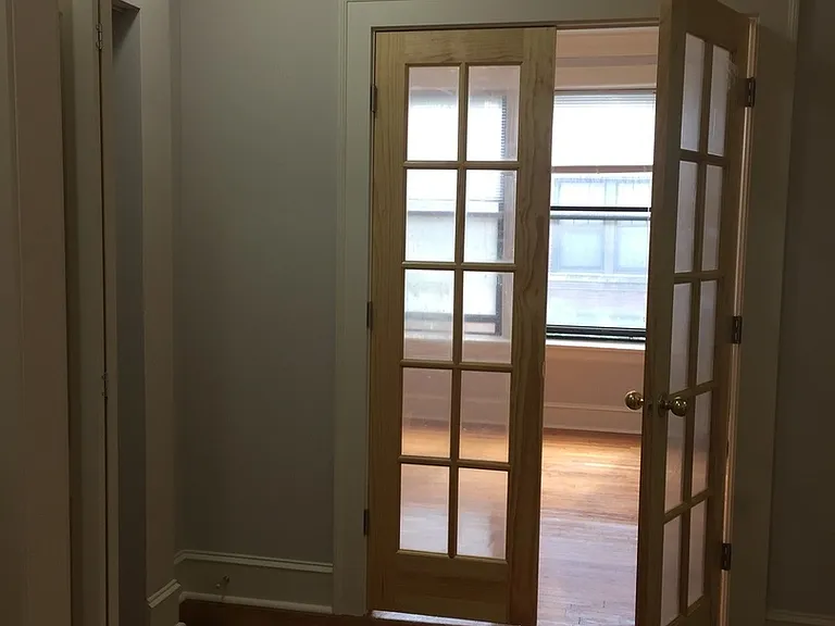1132 W Pratt Blvd #1E — Photo 10