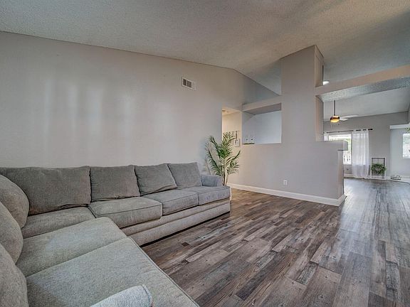 5th image of 2643 Stoughton Way