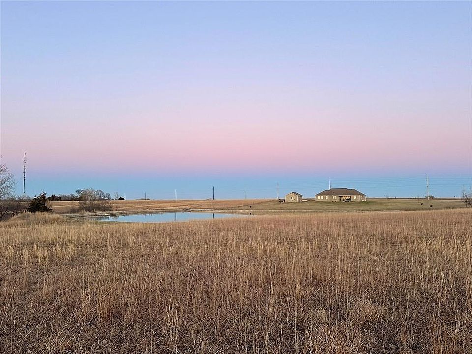 1st image of 2403 SW Meadow Lake Dr