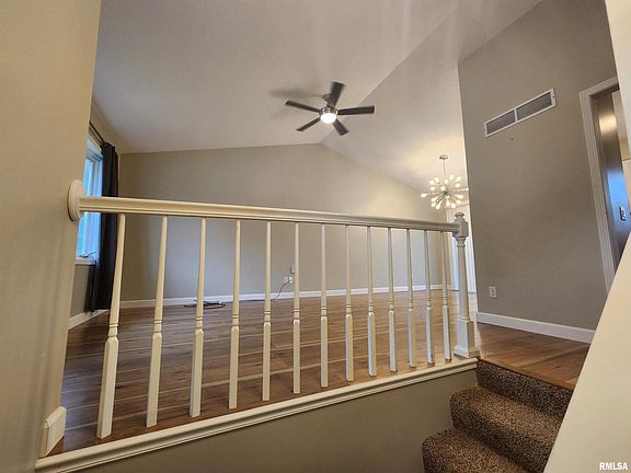 4th image of 4685 Davis St