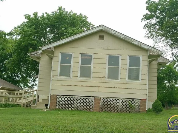4184 39th St, Grantville, KS 66429