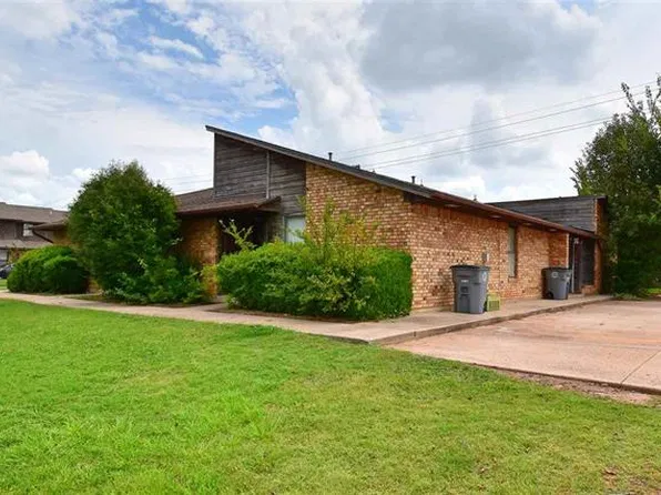 915 NE Rogers Ln #1, Lawton, OK 73507