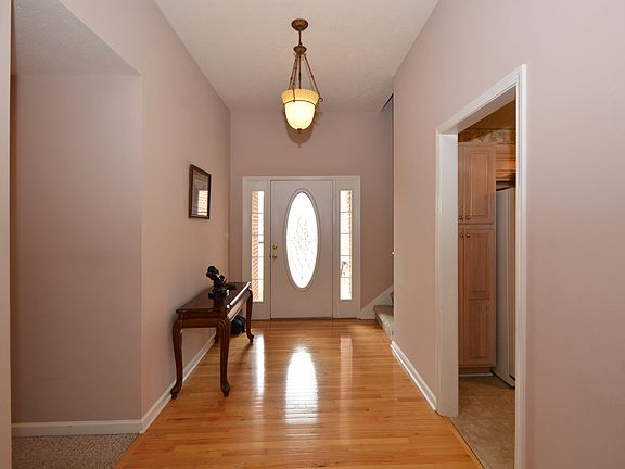 2nd image of 1251 Bothwell Pl