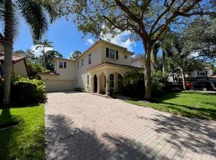 426 Pumpkin Dr, Palm Beach Gardens, FL 33410