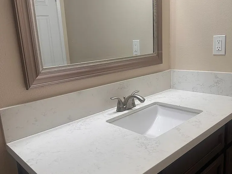 1820 W Mulberry Dr — Photo 8
