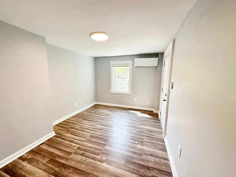 14 Clark St #1 — Photo 6