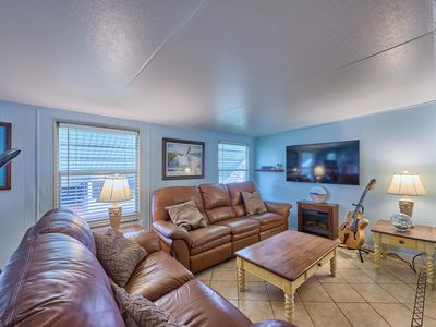 7836 SE Wren Avenue, Hobe Sound, FL, 33455