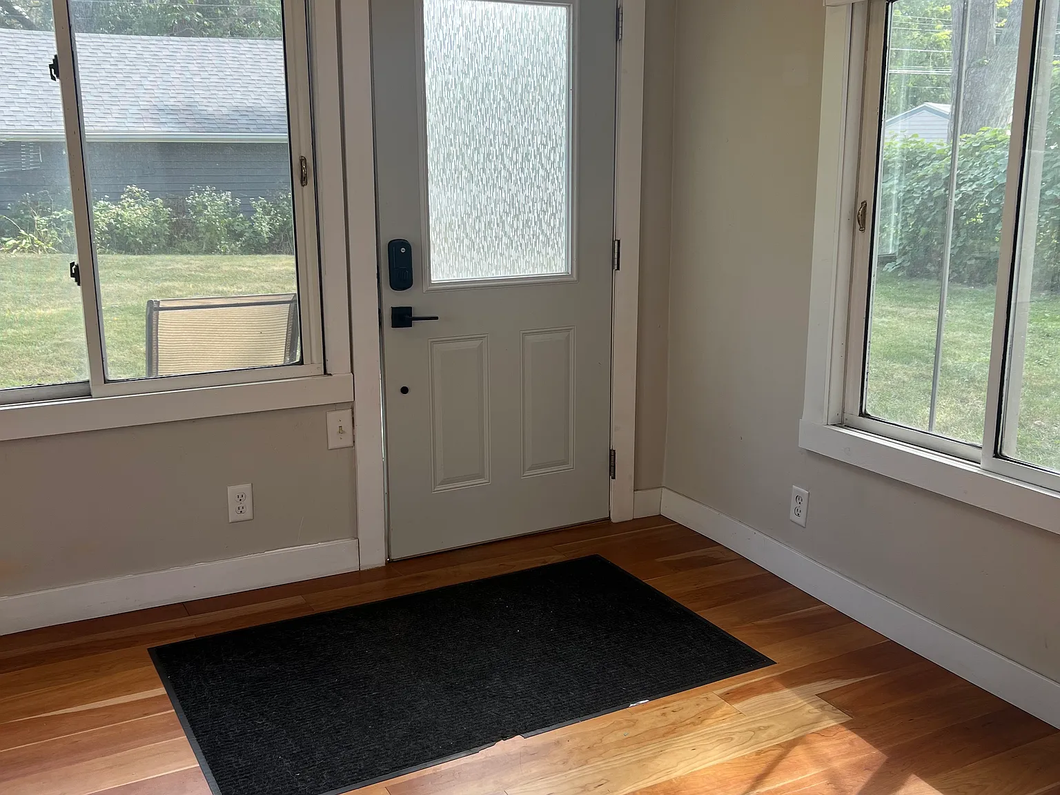 2 bed, 668 sqft, $1,700 — Photo 2