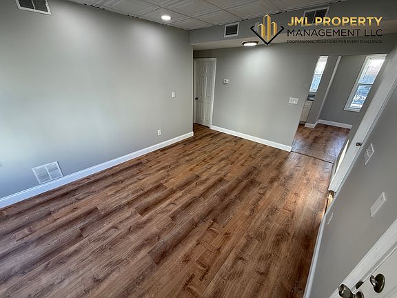 3rd image of 47 Bogle St #2