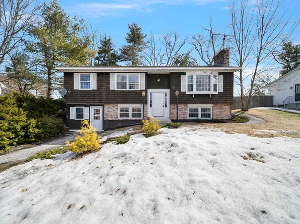 28 Cheyenne Drive, Nashua, NH 03063