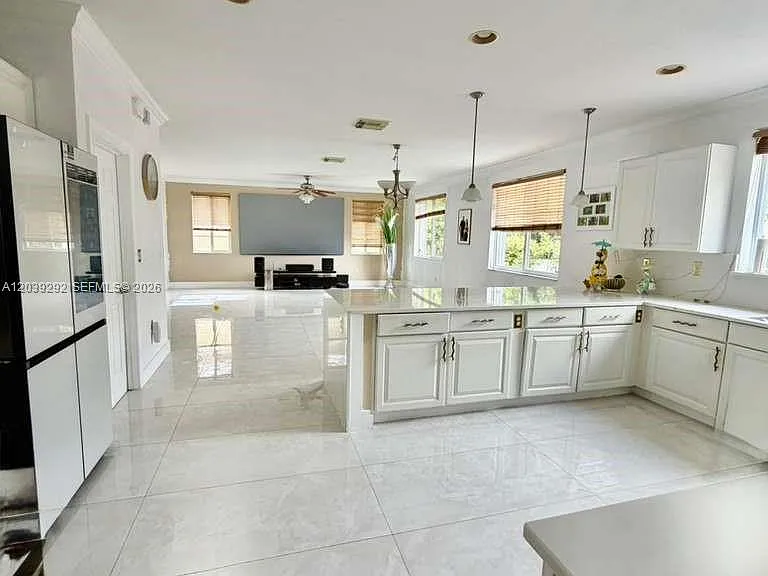 20587 NW 12th Ave — Photo 8