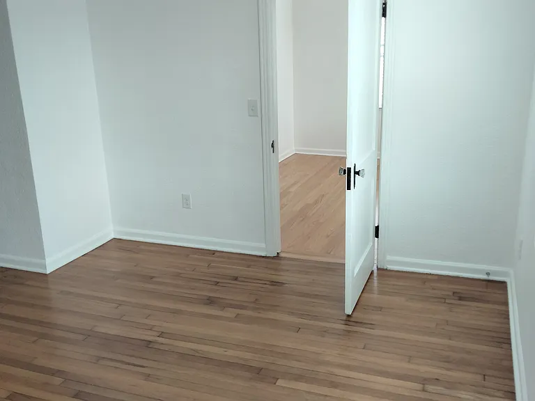422 Seagate Ave #424 — Photo 7
