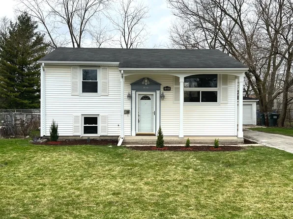 20 N Sycamore Ln, Glenwood, IL 60425