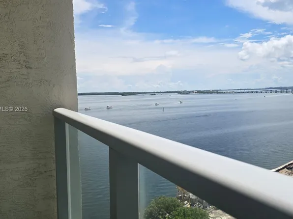 1155 Brickell Bay Dr, Miami, FL