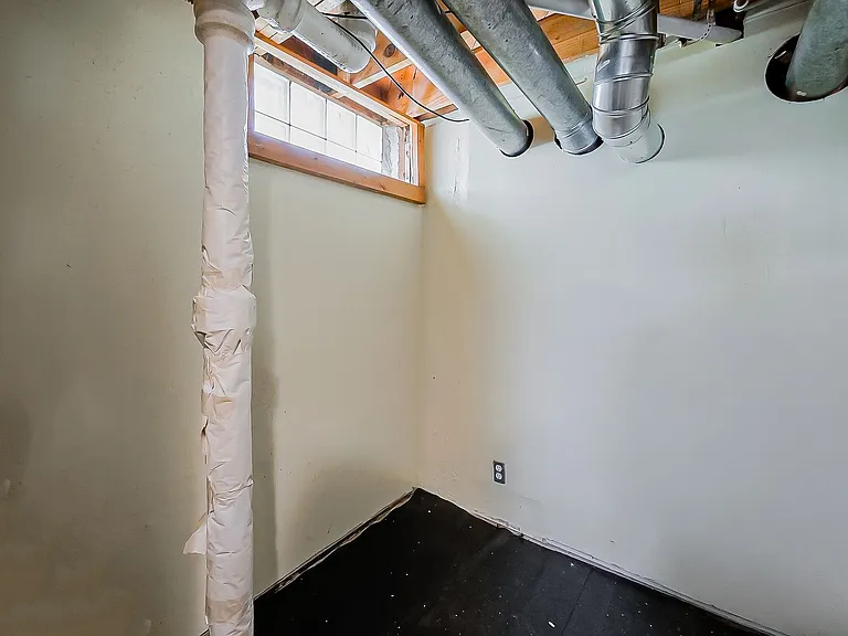 113 S Minerva Ave — Photo 30