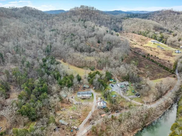 268 Cook Ln, Gainesboro, TN 38562
