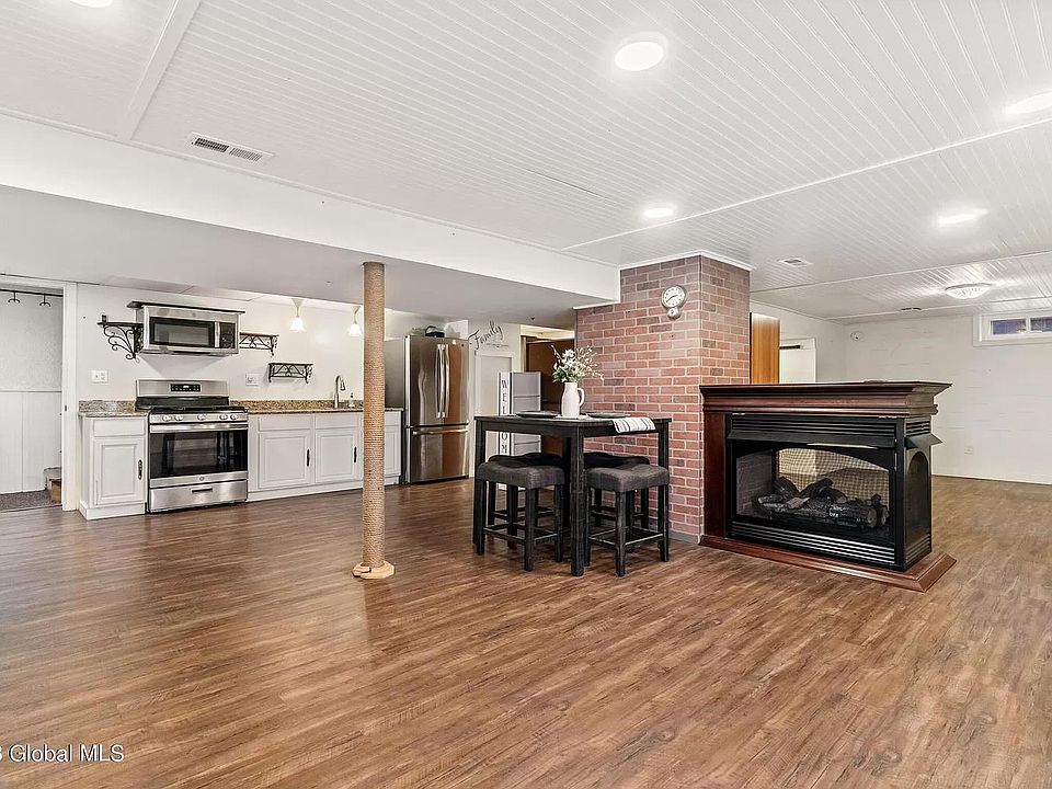 225 Dunsbach Ferry Rd, Cohoes, NY 12047 Zillow