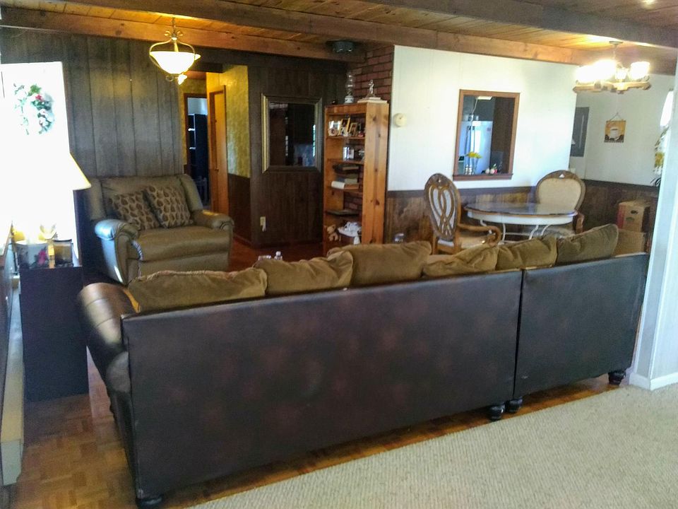Living and dining area.