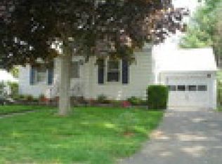 5 Round Hill Rd, Groton, CT 06340