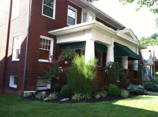 15 Rockledge Rd, Wheeling, WV 26003