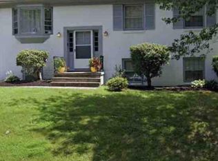 1432 Forest Ridge Rd, Charlottesville, VA 22903