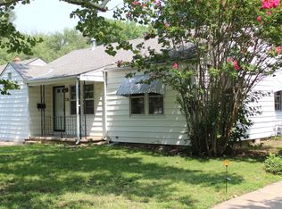 736 S Crestway Ave, Wichita, KS 67218