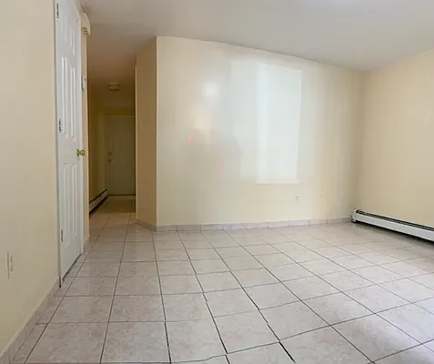 Rented by REALTY QUEST NEW YORK INC | media 2