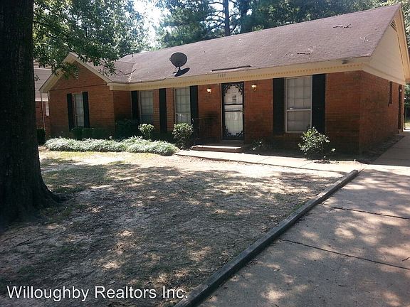 4th image of 3483 McKenzie St