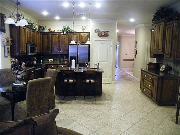 5th image of 2522 Woodpark Dr