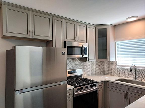 4th image of 4460 Mississippi St #6