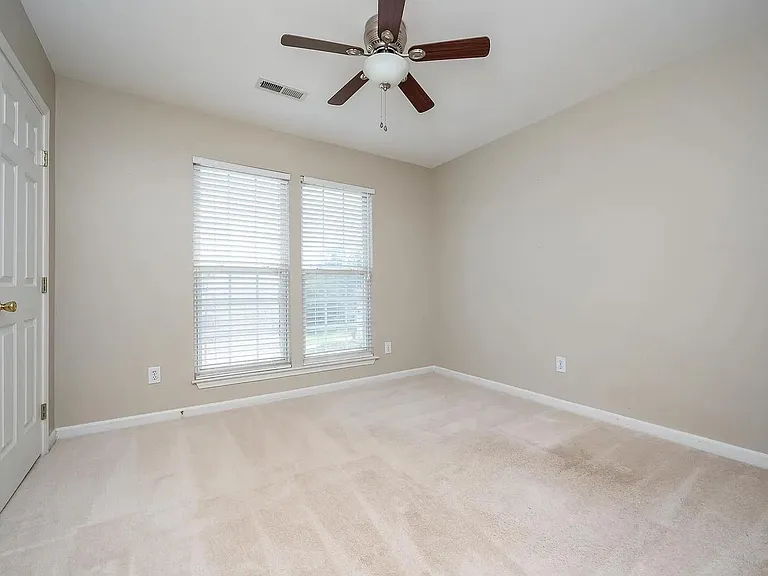 510 Bayberry Ridge Ct — Photo 12