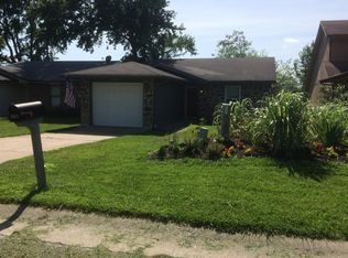 2411 Hartford Rd, Columbia, MO 65203