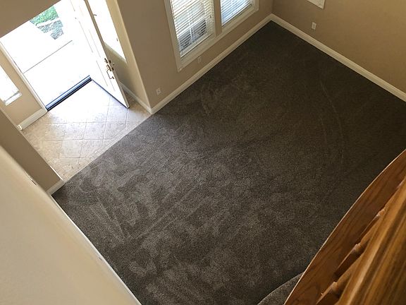 5th image of 4896 Mascagni St