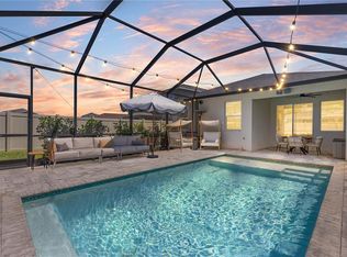 5861 Bungalow Grove Ct, Palmetto, FL 34221